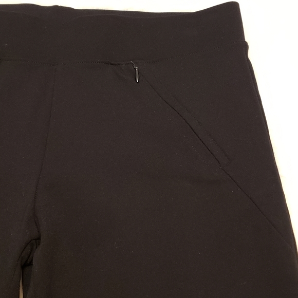 HUE Black Flat Front Pull On Pants - Picture 5 of 16